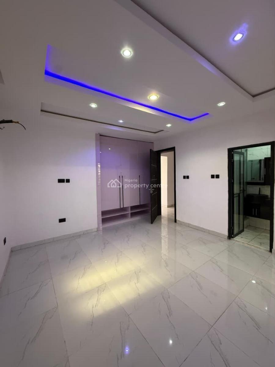 Flatmate Needed For New 3 Bedroom Flat