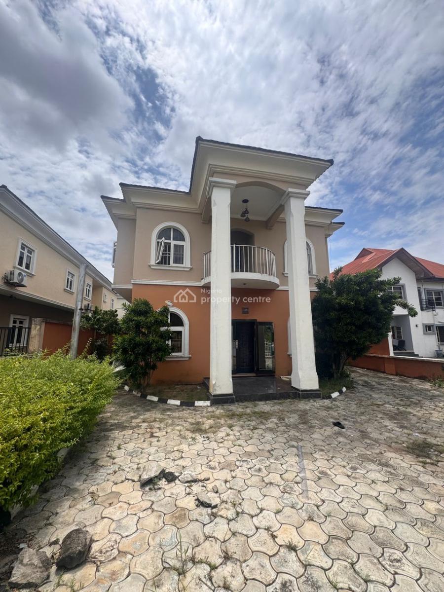 Flatmate Needed For Newly Renovated 2 Bedroom Flat Ensuite