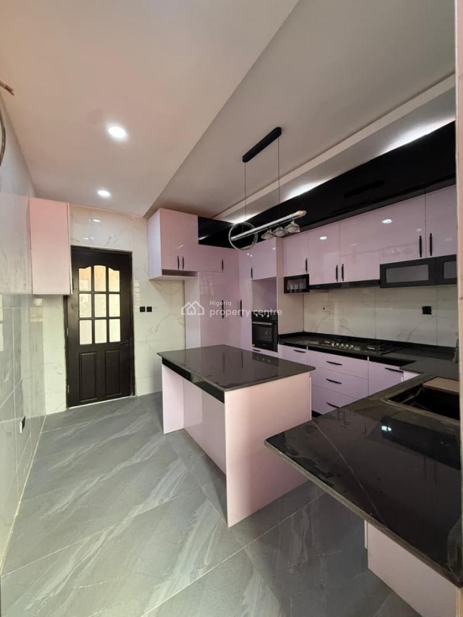 Flatmate Needed For New 3 Bedroom Flat